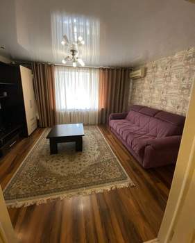 2-к квартира, вторичка, 70м2, 1/6 этаж