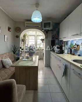 2-к квартира, вторичка, 49м2, 9/9 этаж