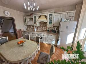 5-к квартира, вторичка, 200м2, 3/4 этаж