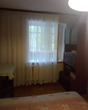 2-к квартира, вторичка, 60м2, 1/5 этаж