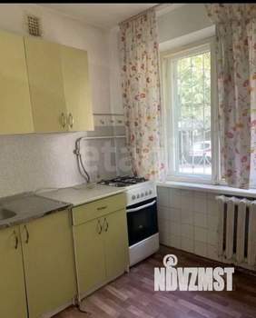3-к квартира, вторичка, 61м2, 1/5 этаж