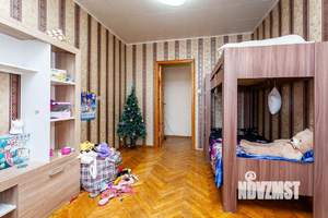 3-к квартира, вторичка, 59м2, 4/5 этаж