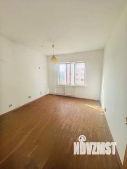 2-к квартира, вторичка, 71м2, 10/17 этаж