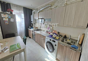 3-к квартира, вторичка, 61м2, 2/2 этаж