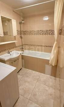 2-к квартира, вторичка, 67м2, 7/16 этаж