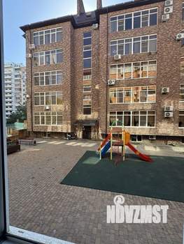 Студия квартира, вторичка, 43м2, 1/5 этаж