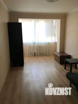 1-к квартира, вторичка, 42м2, 3/6 этаж