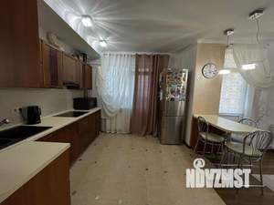 2-к квартира, вторичка, 67м2, 8/8 этаж