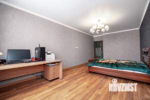 3-к квартира, вторичка, 140м2, 9/22 этаж