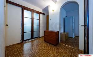 4-к квартира, вторичка, 106м2, 1/10 этаж