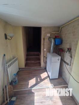 2-к квартира, вторичка, 61м2, 1/1 этаж
