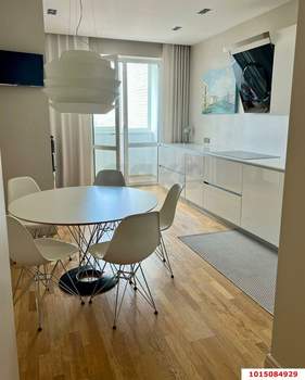 2-к квартира, вторичка, 80м2, 10/17 этаж