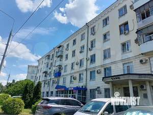 Студия квартира, вторичка, 76м2, 1/5 этаж