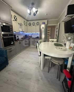 3-к квартира, вторичка, 74м2, 6/16 этаж