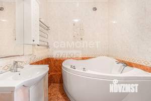 2-к квартира, вторичка, 82м2, 4/10 этаж