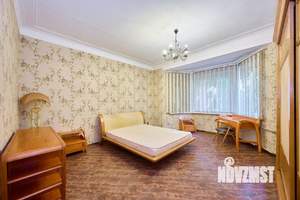 3-к квартира, вторичка, 100м2, 1/3 этаж