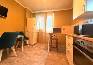 2-к квартира, вторичка, 58м2, 7/18 этаж