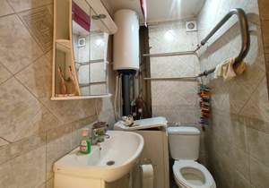 2-к квартира, вторичка, 47м2, 1/9 этаж