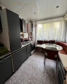 2-к квартира, вторичка, 50м2, 1/5 этаж