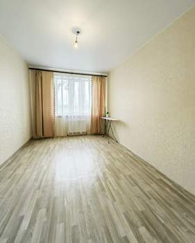 2-к квартира, вторичка, 56м2, 1/3 этаж
