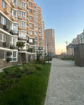 2-к квартира, вторичка, 77м2, 8/12 этаж