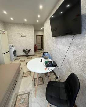 2-к квартира, вторичка, 63м2, 9/16 этаж