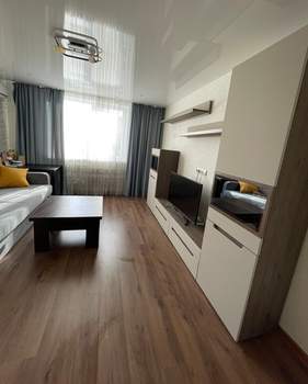 2-к квартира, вторичка, 56м2, 10/16 этаж