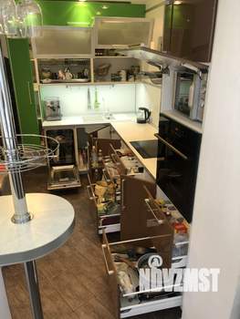 2-к квартира, вторичка, 64м2, 1/5 этаж