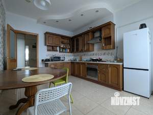 3-к квартира, вторичка, 105м2, 4/8 этаж