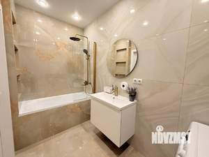 2-к квартира, вторичка, 69м2, 9/17 этаж