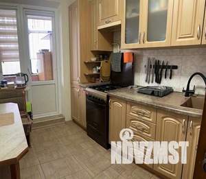 3-к квартира, вторичка, 63м2, 1/5 этаж