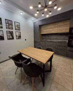 2-к квартира, вторичка, 64м2, 4/10 этаж