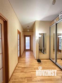 2-к квартира, вторичка, 62м2, 9/16 этаж