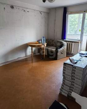 2-к квартира, вторичка, 50м2, 1/10 этаж