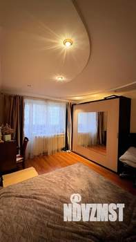 3-к квартира, вторичка, 110м2, 1/10 этаж