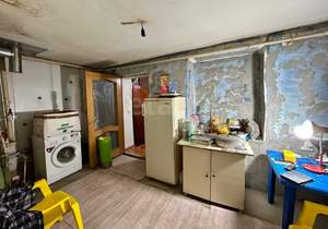 3-к квартира, вторичка, 59м2, 1/1 этаж