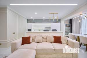 4-к квартира, вторичка, 145м2, 16/25 этаж