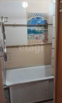 3-к квартира, вторичка, 77м2, 2/2 этаж