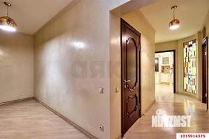 3-к квартира, вторичка, 140м2, 10/18 этаж