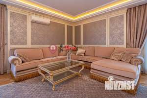 5-к квартира, вторичка, 174м2, 7/17 этаж