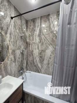 2-к квартира, вторичка, 63м2, 18/22 этаж