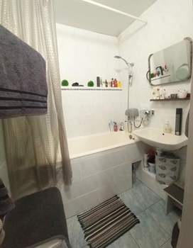 3-к квартира, вторичка, 63м2, 4/10 этаж