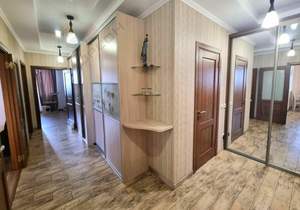 3-к квартира, вторичка, 85м2, 9/17 этаж
