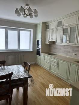 3-к квартира, вторичка, 95м2, 6/6 этаж