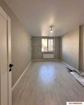 2-к квартира, вторичка, 60м2, 1/3 этаж