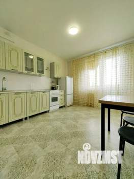 2-к квартира, вторичка, 57м2, 1/3 этаж