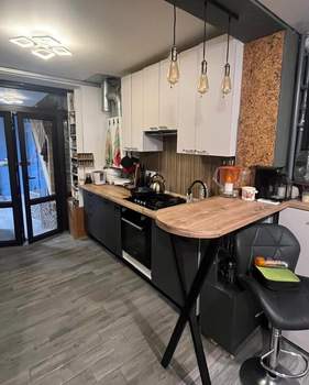 3-к квартира, вторичка, 52м2, 1/1 этаж