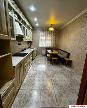 2-к квартира, вторичка, 61м2, 1/3 этаж