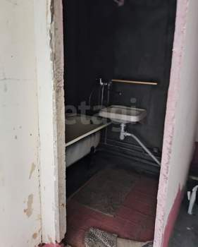 2-к квартира, вторичка, 50м2, 1/10 этаж