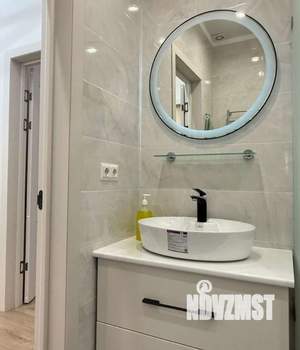 2-к квартира, вторичка, 60м2, 10/18 этаж